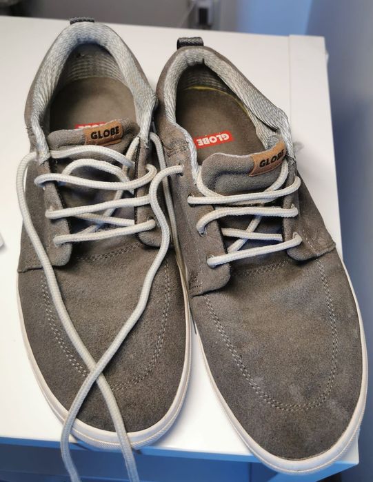 Adidași piele Globe (42)