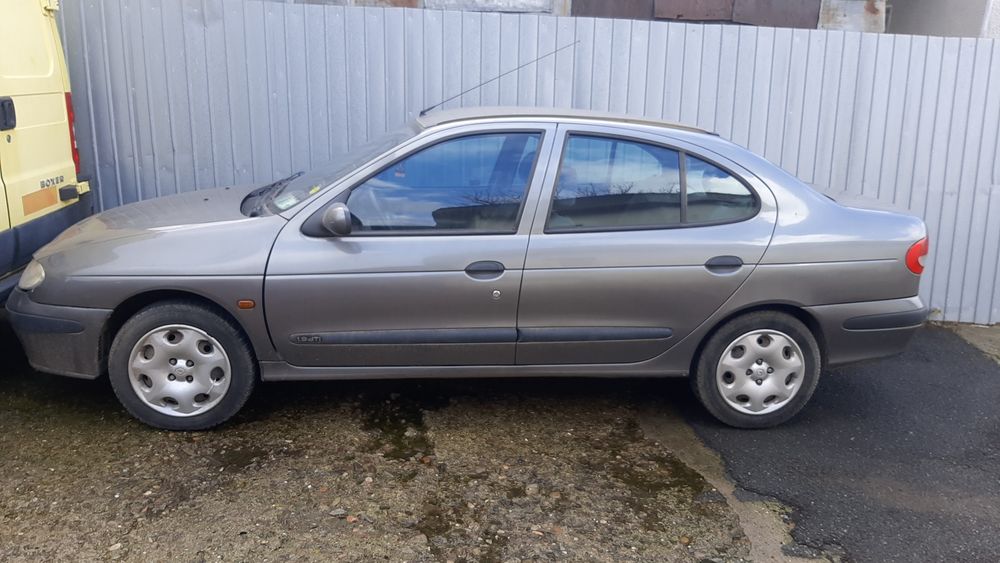 Dezmembrez piese VW golf 3, Renault megane,Hyundai Santa fe 4x4 2000 c