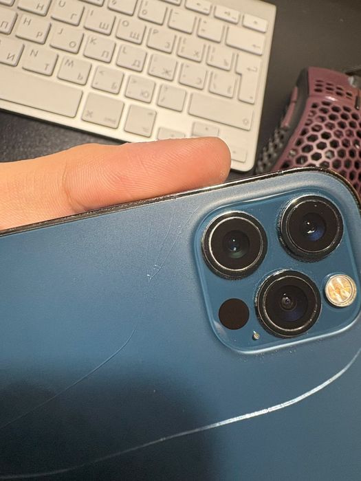 iPhone 12 pro заблокированный