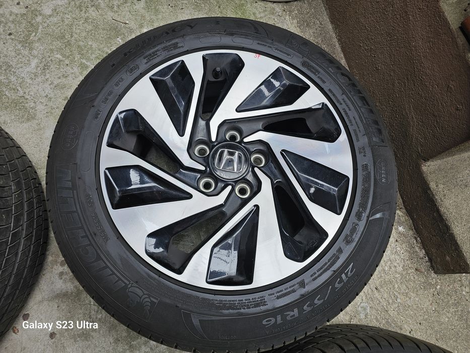 Vând 4 roti R16  Honda echipate cu anvelope vara  .