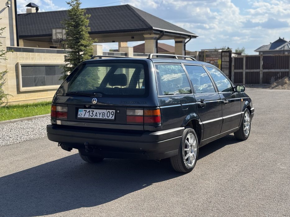 Volkswagen Passat B3 (универсал)