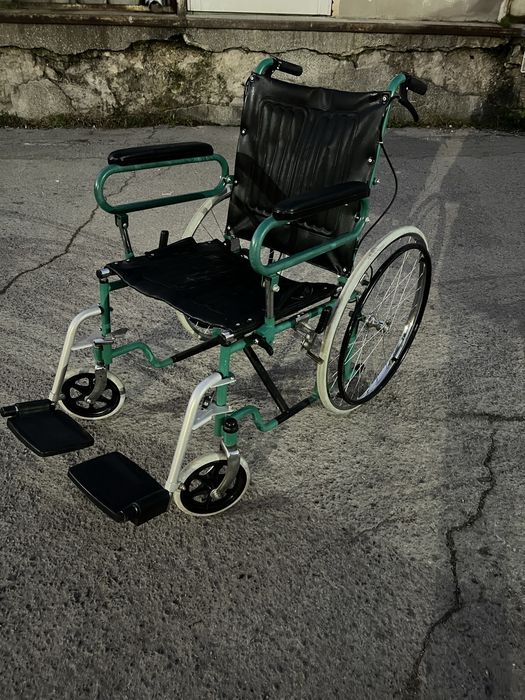 Инвалидна количка в много добро състояние – сгъваема