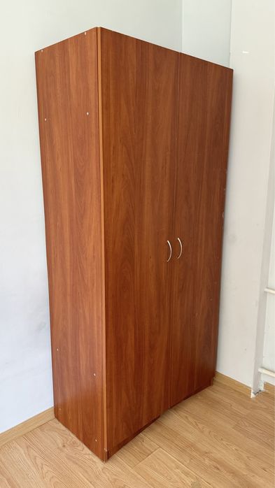 Шкаф. Срочно. Торг.