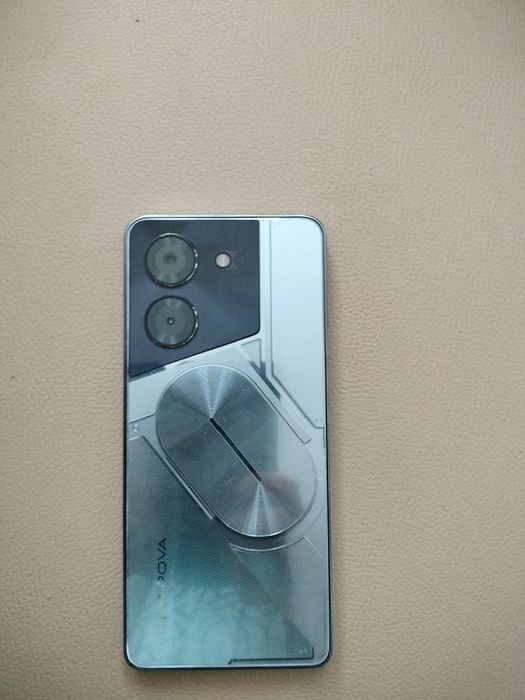 Telefon tecno pova 5 pro