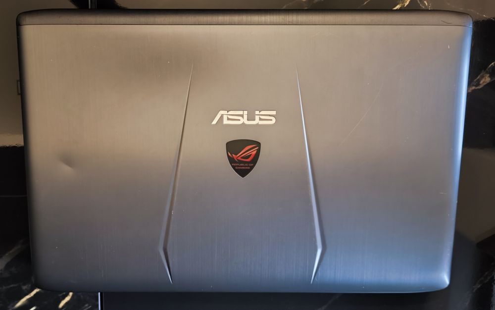 Laptop Gaming ASUS ROG GL752V – i7, GTX 960M