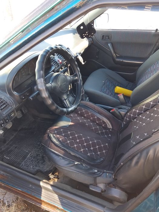 Продам Mazda 323 f