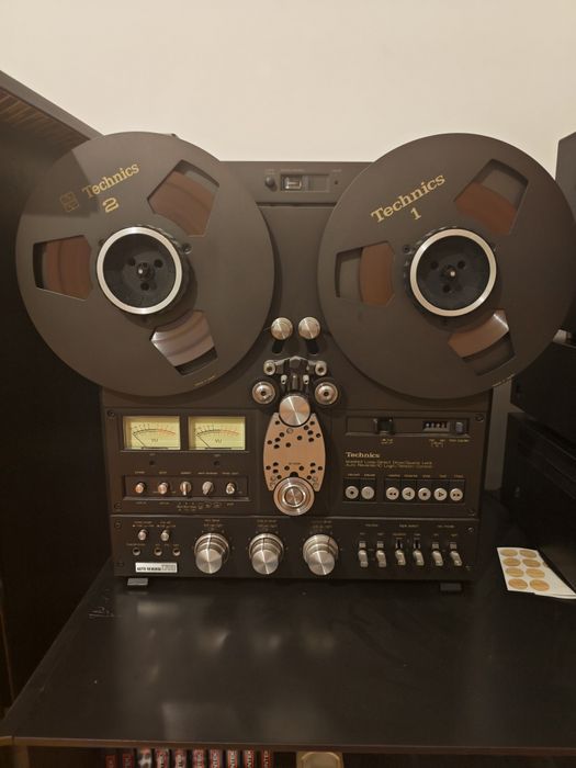 Magnetofon Technics rs1700