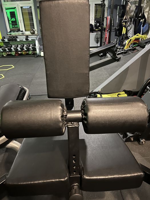 Aparat fitness dual leg extension/leg flexion Brasov • OLX.ro