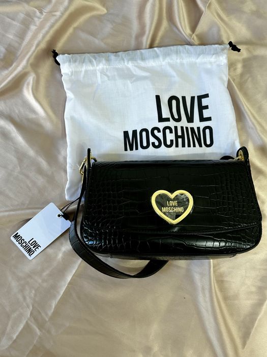 Черна Чанта Love Moschino Еко Кожа Тип Змия Страхотен Модел Не е носена