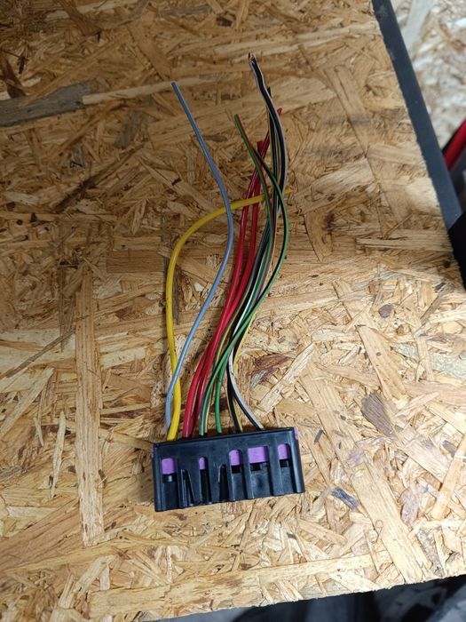 Фишка на гитару Ауди 80 100