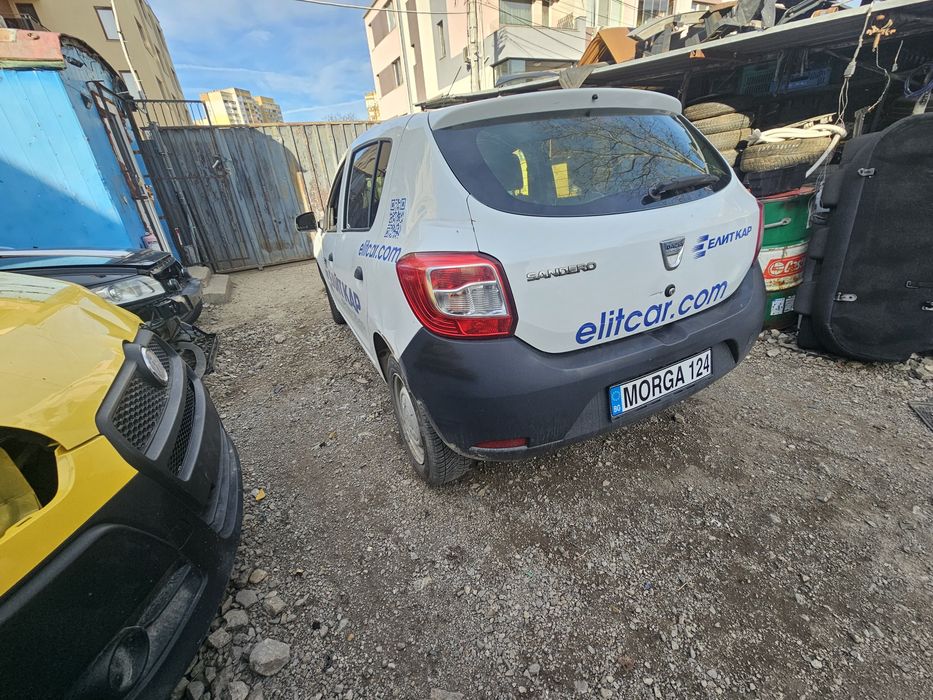 Dacia Sandero  на части