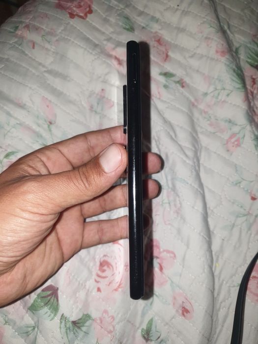 Телифон сотилади