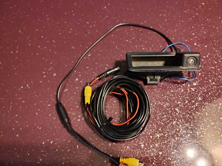 Camere marsarier BMW e60 - incastrata in maner portbagaj