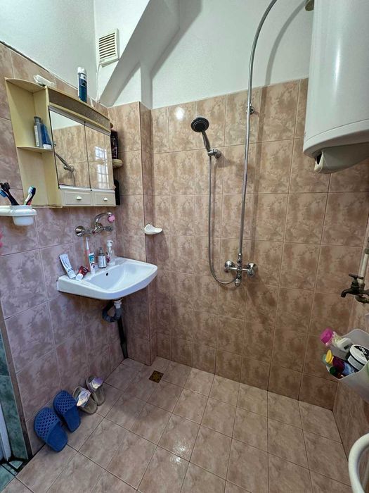 Продава се Етаж от къща в Велико Търново, Център - 200 кв.м за 1315 €/кв.м - Снимка #12