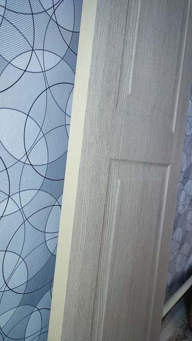 Продам межкомнатную дверь