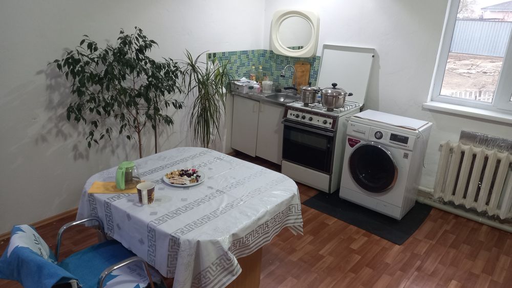 Сдаётся 2 двух комнатная  времянке