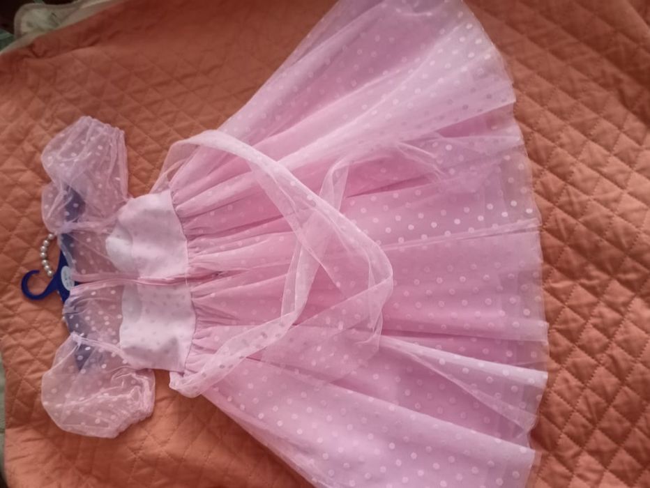 Продам платье для девочки