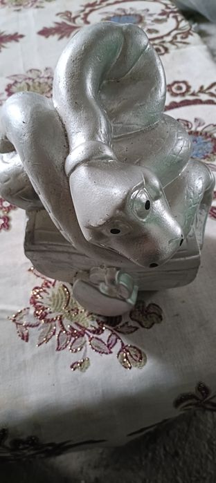 Копилка зме продам