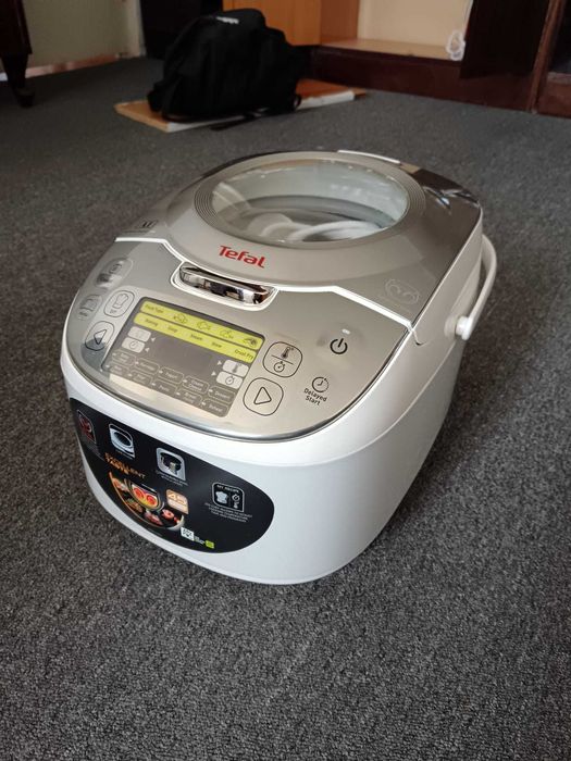 Multicooker TEFAL, 5l, 750W, 45 programe, ca nou