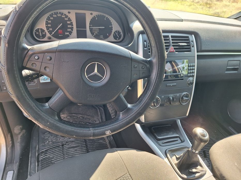 Продава се Мерцедес  В 180 CDI