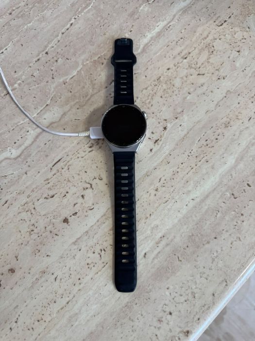 Продам часы Huawei GT 3 Pro