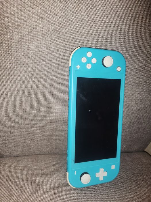 Нинтендо суич + 3 игри