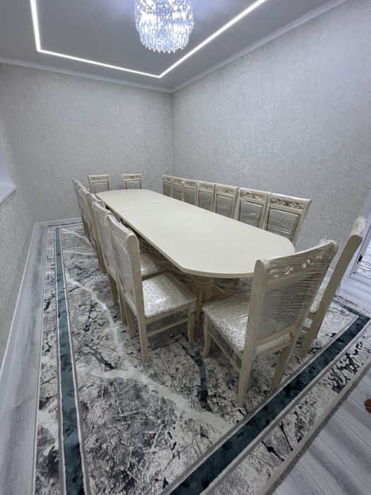 Стол и стулья комплект