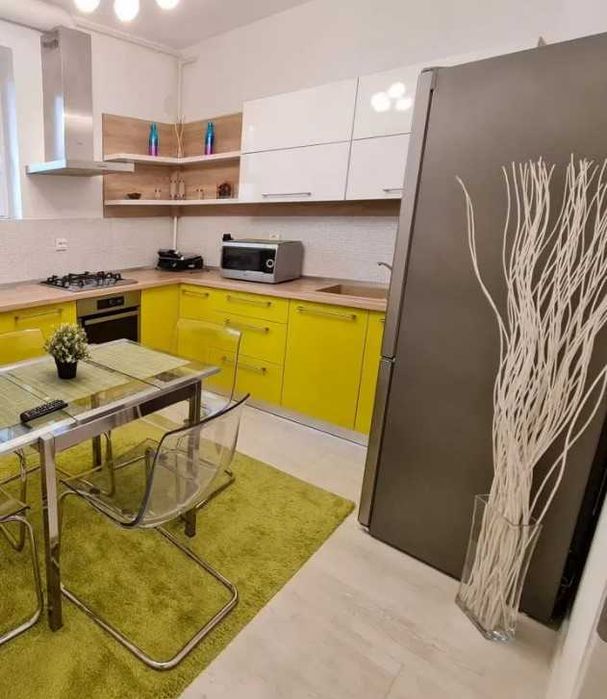 Дава се под наем Тристаен апартамент в Пловдив, Мараша - 90 кв.м за 351.9 € - Снимка #2