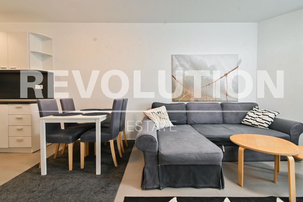 Дава се под наем Двустаен апартамент в София, Витоша - 65 кв.м за 675 € - Снимка #2