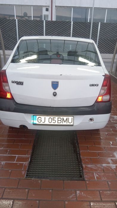 Vând Dacia Logan, 1.5 dci, 215.000, preț 1800 euro