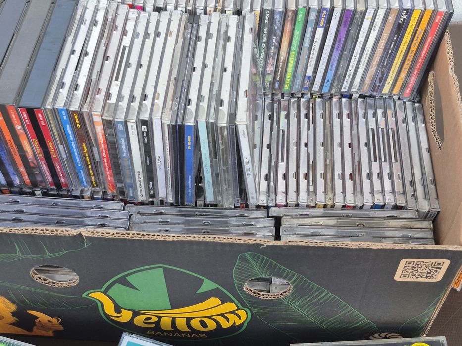 Vand Lot 150 CD cu muzica usoara mixta straina
- Tot lotul de 250 CD cu muzică usoara mixta straina 750 lei (aproximativ 3lei /1CD)
250 x 3 = 750lei
