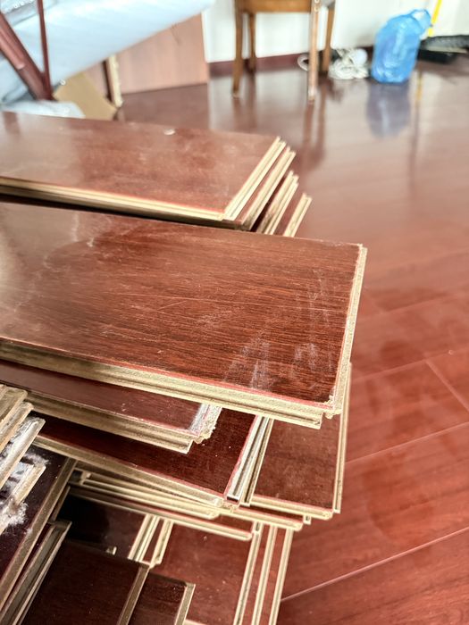 Продам ламинат б/у