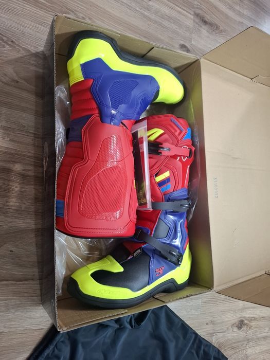 Alphinestars tech 3 ботуши