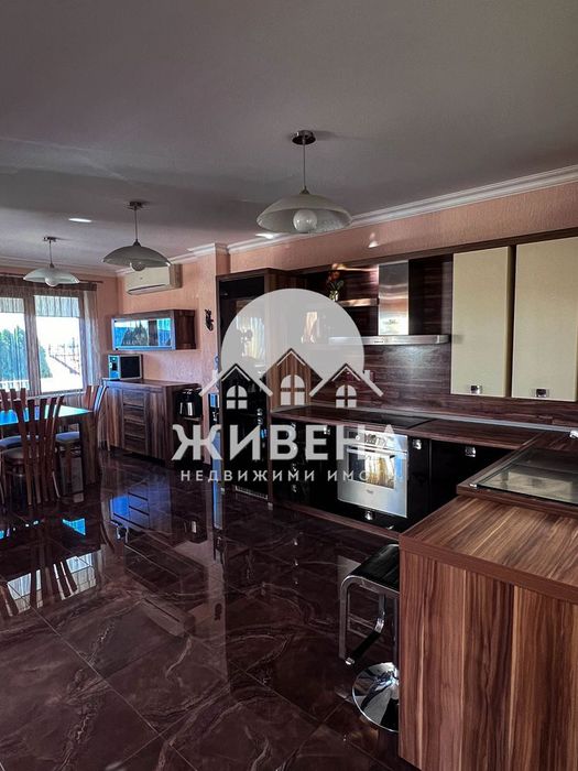 Продава се Къща в с. Оброчище, Област Добрич - 250 кв.м за 1400 €/кв.м - Снимка #3