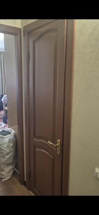 Продам деревянные межкомнатные  двери