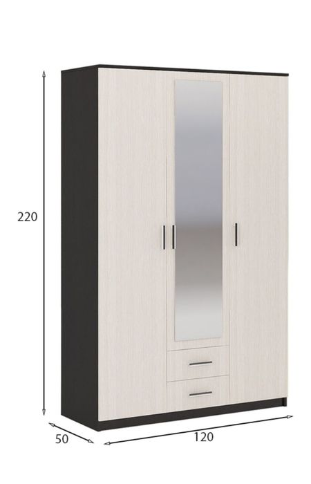 Продаеться шкаф 3-х дверный