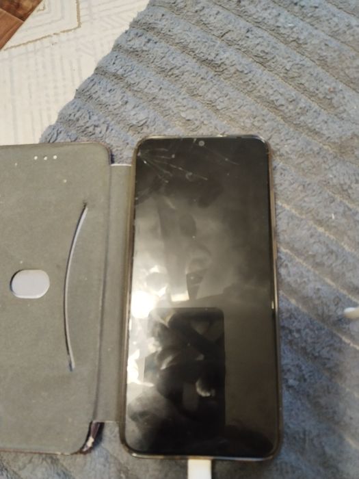 SamsungA04 продам