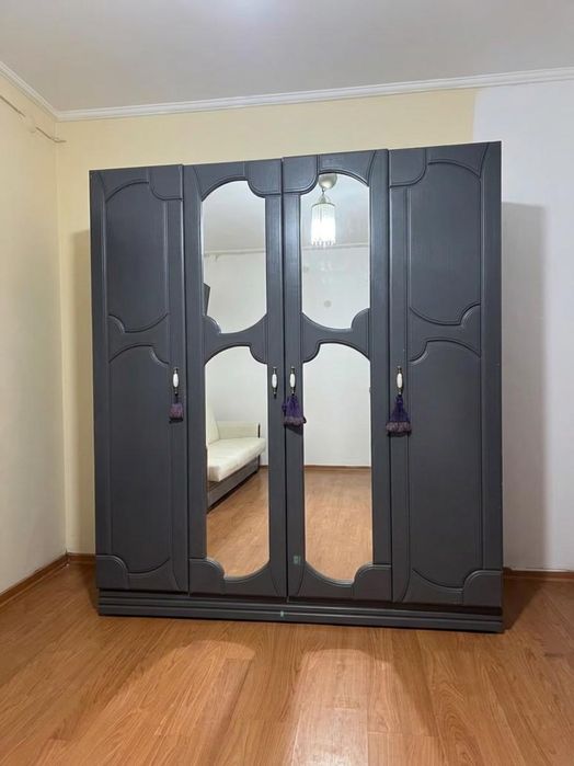 Șifonier cu 4 usi