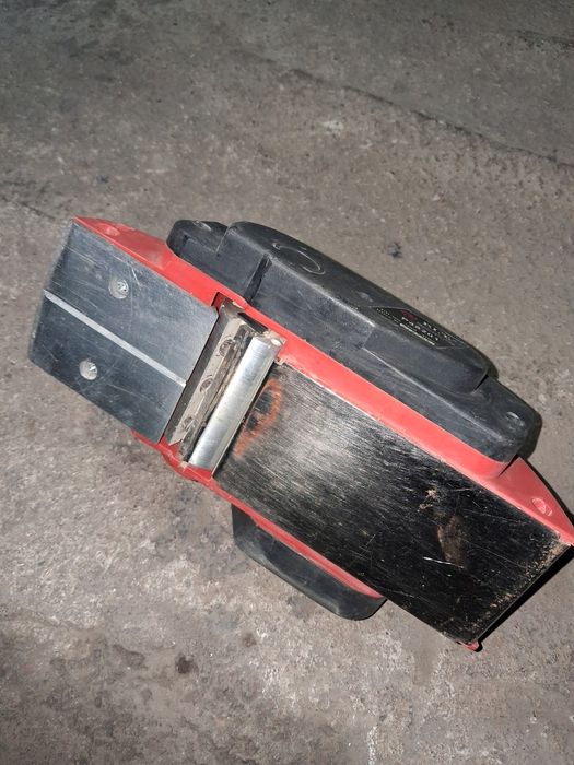 Электрический рубанок