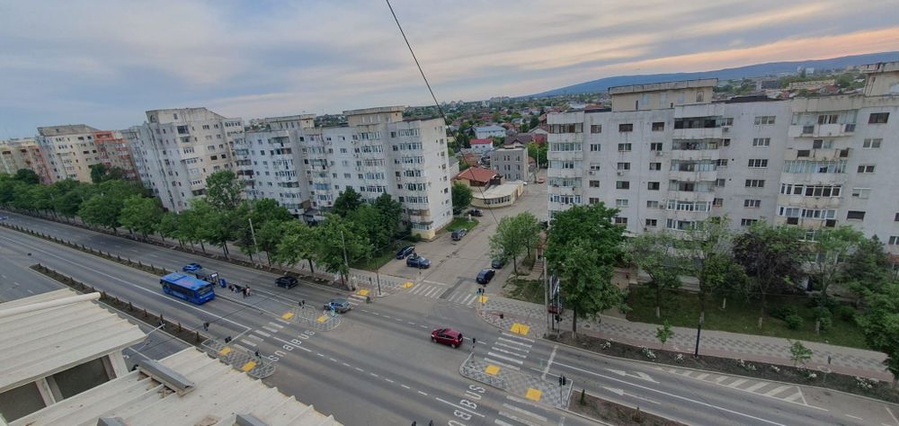 De închiriat Apartament 2 camere, 54 mp, complet renovat – Micro 3