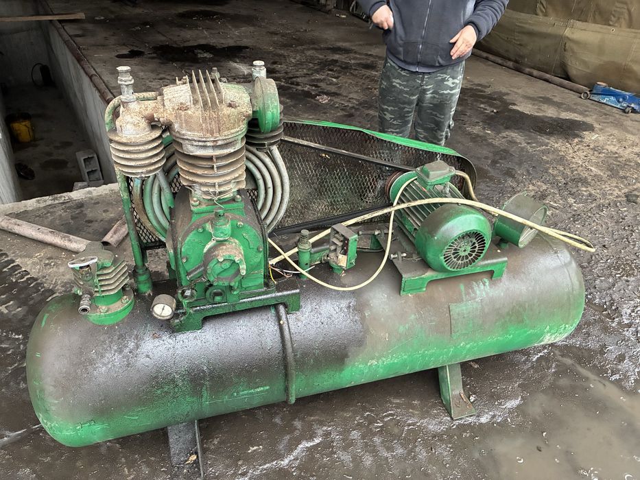 Продам компрессор