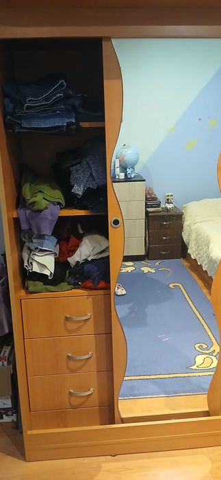 Гардероб / ъглови легла / ракла / обзавеждане за детска стая