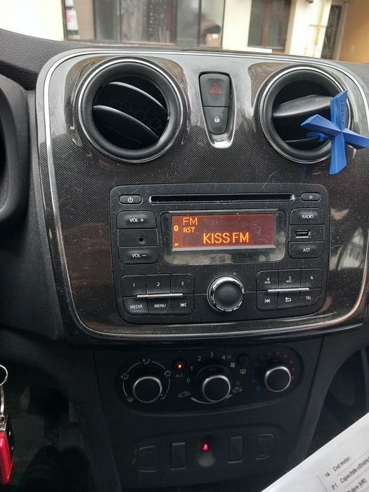 Vând Logan  Berlina