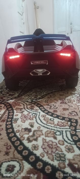 yosh bolalar moshinasi