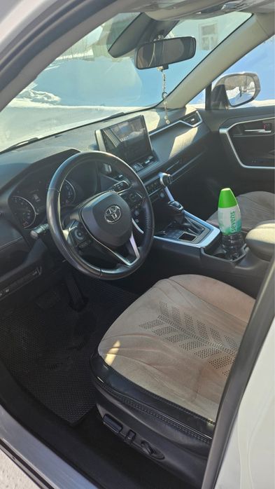 Продам авто Rav 4