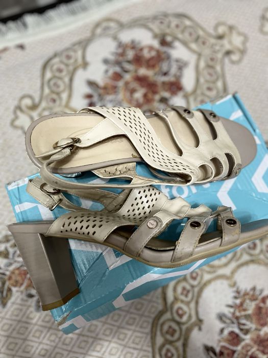 Босоножки 38 размер