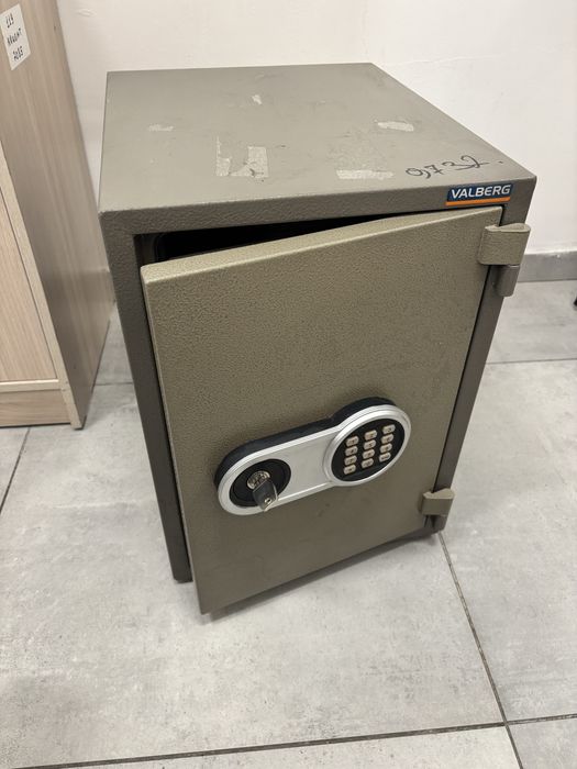 Сейф Valberg FRS-49 EL