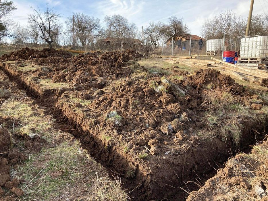 Услуги с Бобкат,Мини Багер и Самосвал с кран!