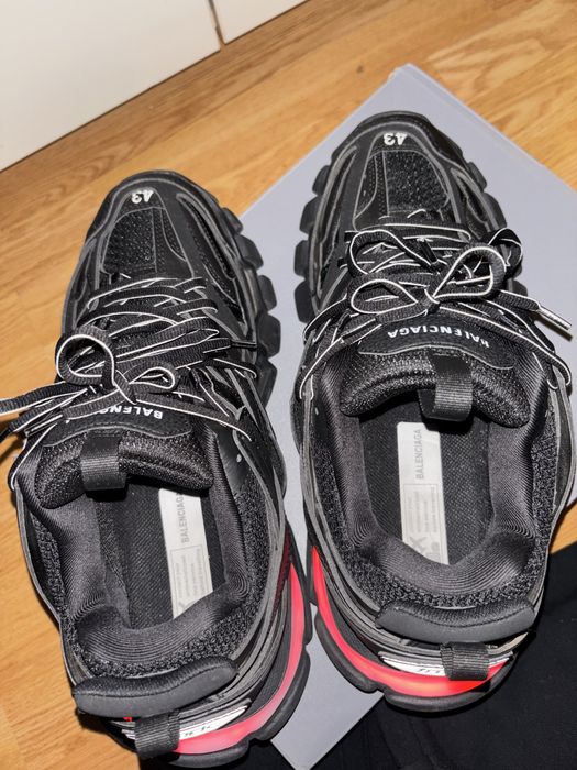 Balenciaga track led 43