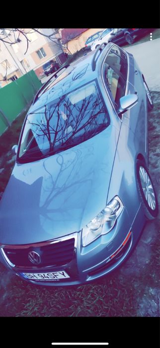 Vând Volkswagen Passat B6